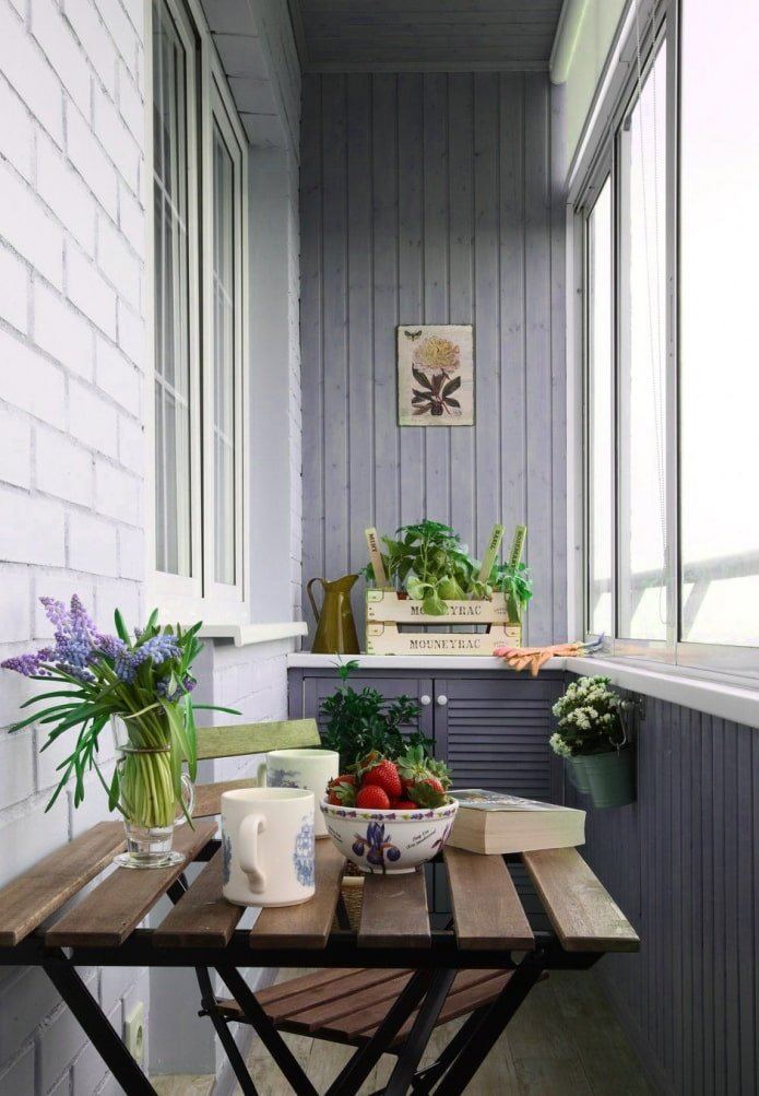 balkon in Proven?aalse stijl