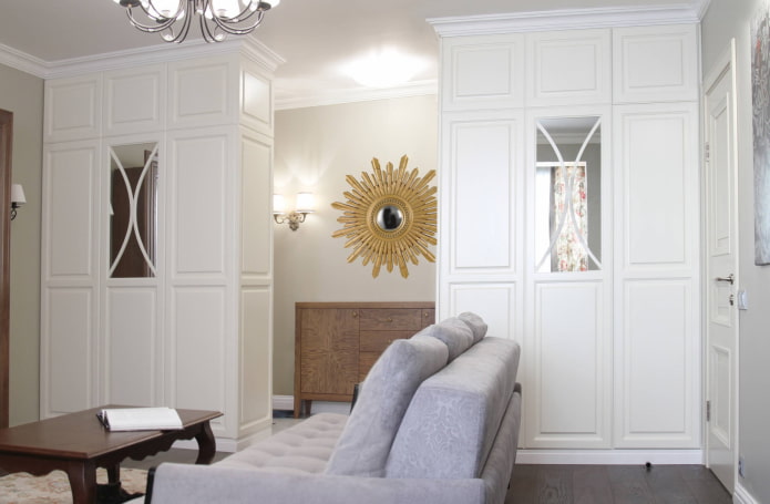 witte kasten als scheidingswand in het interieur