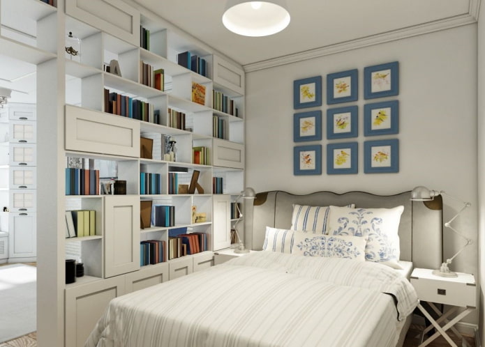 een garderobekast in de vorm van een scheidingswand in het interieur in de Proven?aalse stijl