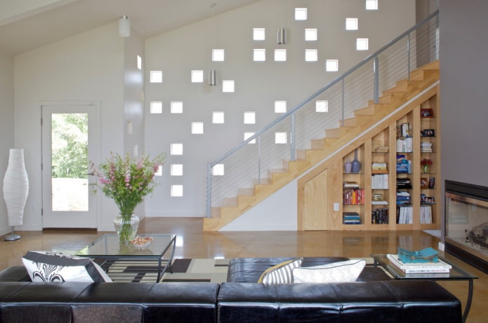 kast onder de trap in een priv?woning