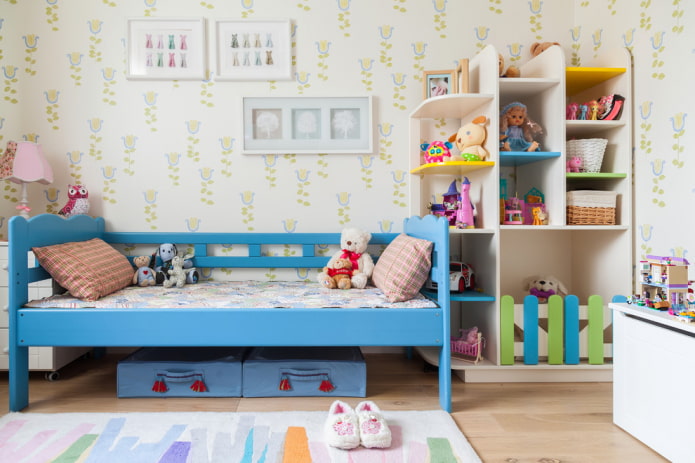 kledingkast in het interieur van de kinderkamer