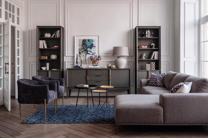 kledingkasten in het interieur van de hal