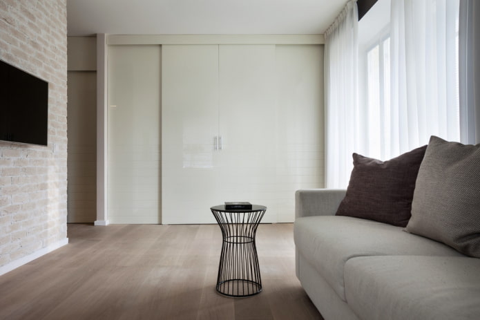 garderobe in het interieur van de hal