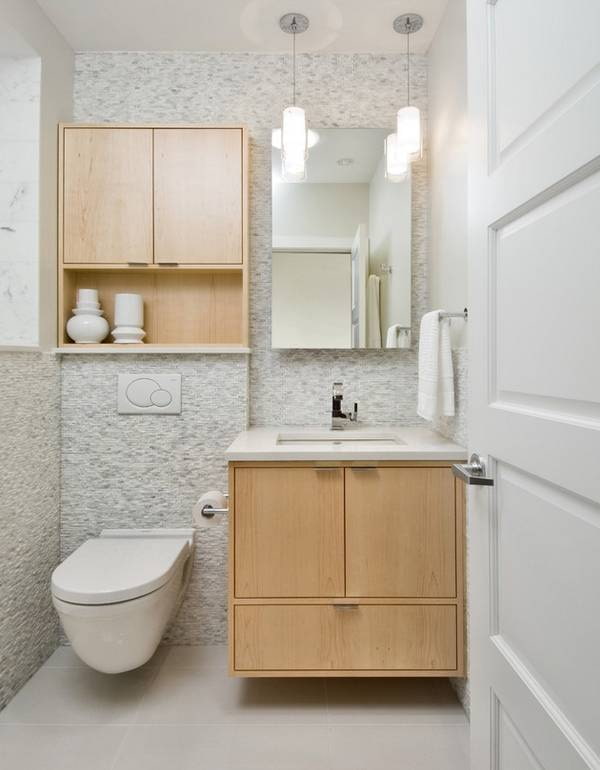 kast boven de installatie in het toiletinterieur