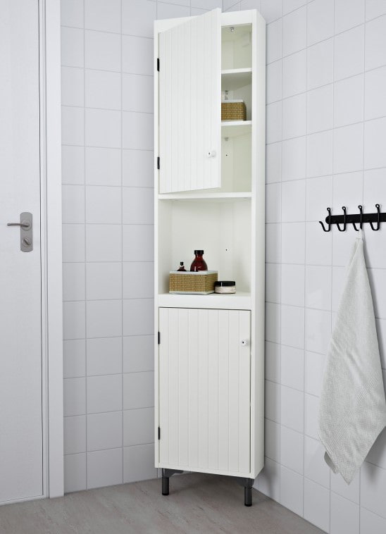hoekkast in het toiletinterieur