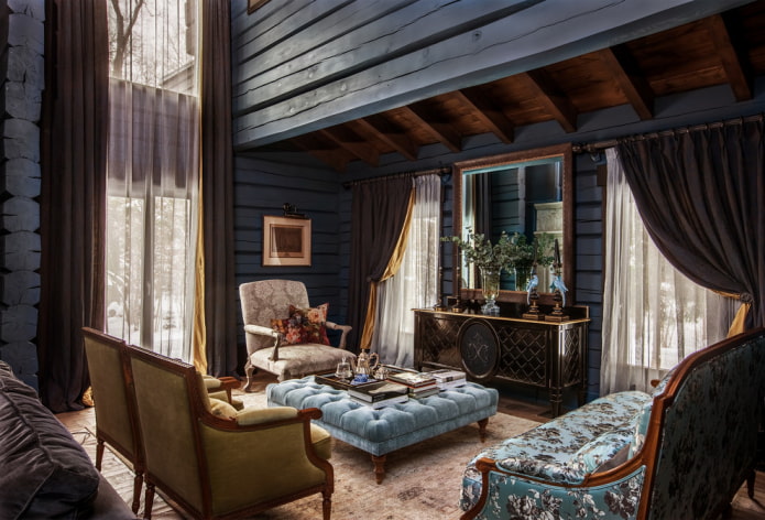 lange gordijnen van bruine doorschijnende organza