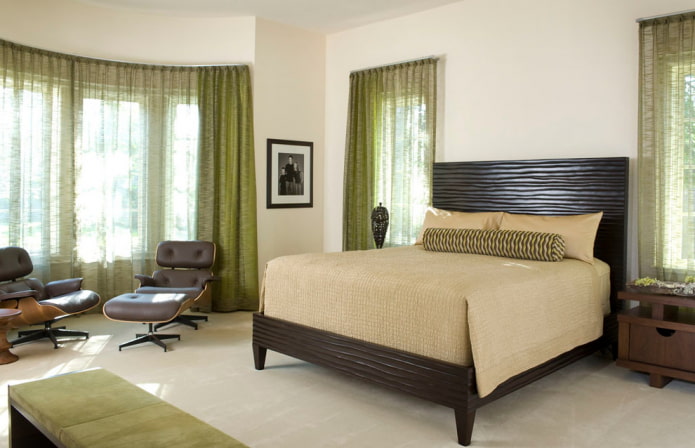 Groene gordijnen in de slaapkamer