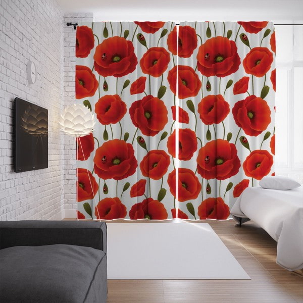gordijnen met klaprozen in het interieur