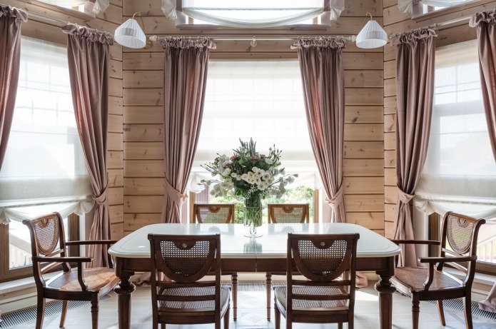 gordijnen in de eetkamer