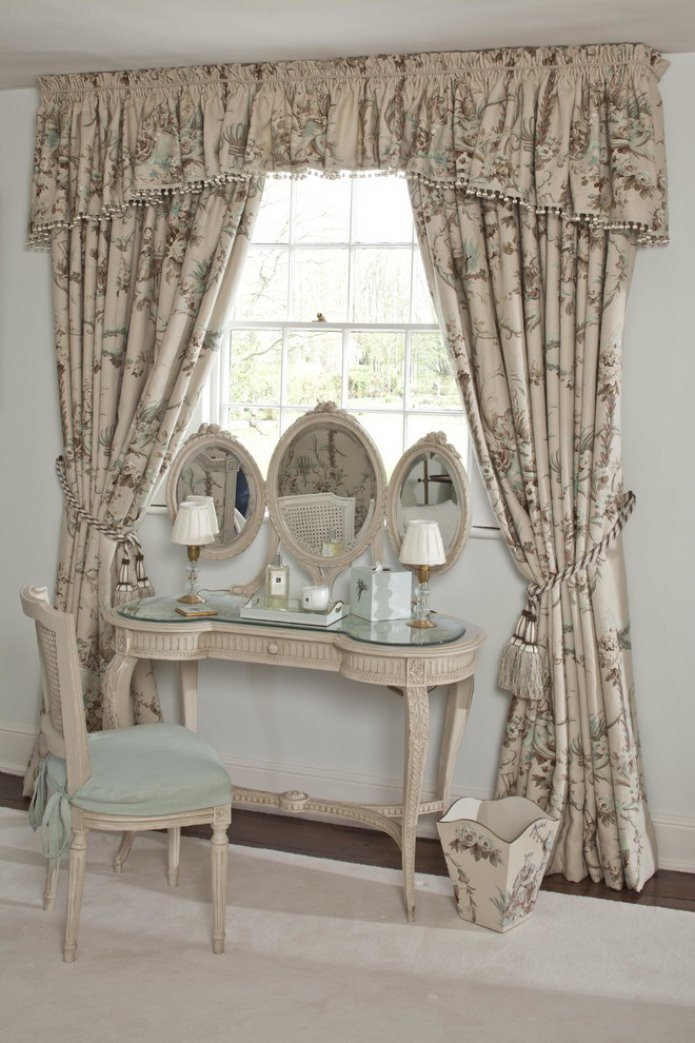 stevige gordijnen in landelijke stijl