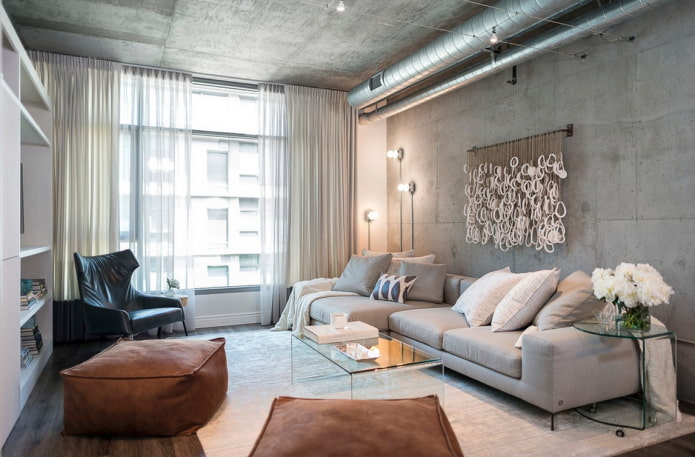 combinatie van gordijnen met meubels in het interieur