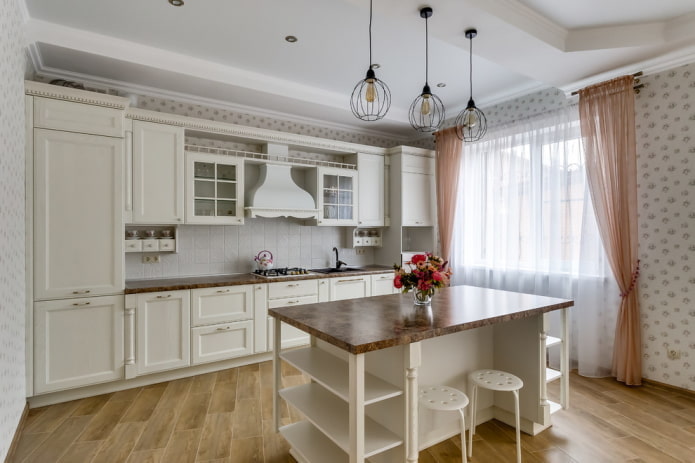 Proven?aalse stijl in het interieur van een witte keuken