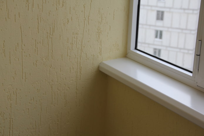 pleisterwerk op het balkon