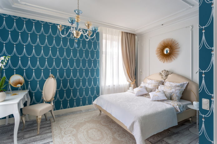 klassieke slaapkamer met stucwerk