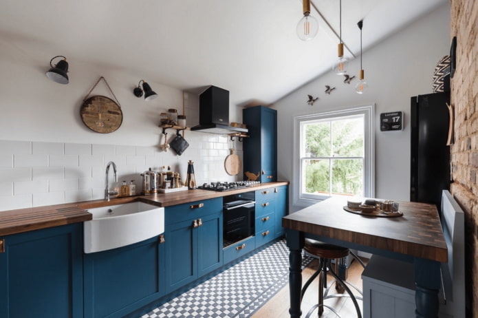 keuken in blauwe tinten in Scandinavische stijl
