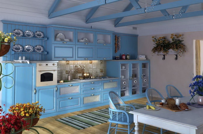 keuken in blauwe tinten in Proven?aalse stijl