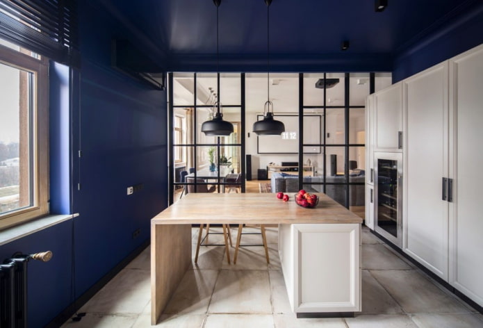 keukendecoratie in blauwe tinten