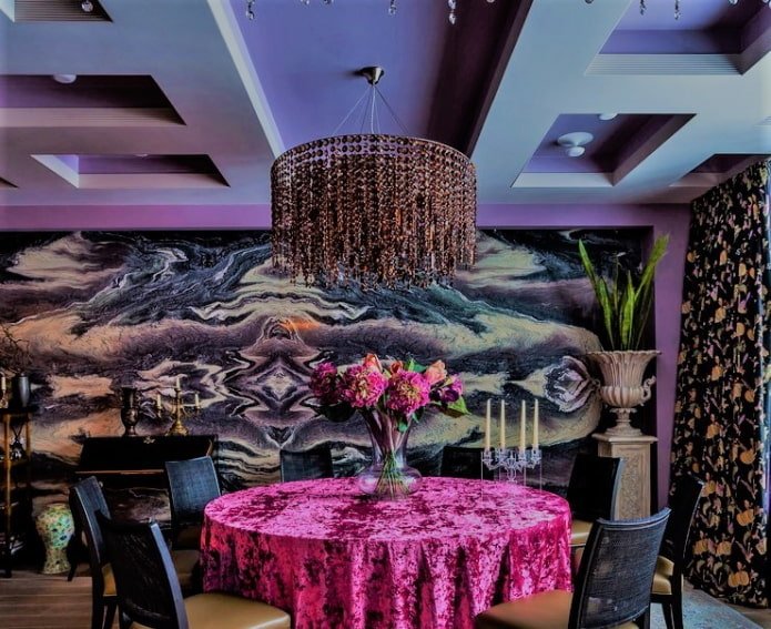 combinatie van grijs en lila op het plafond