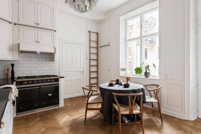 tafelkleed in een Scandinavische keuken
