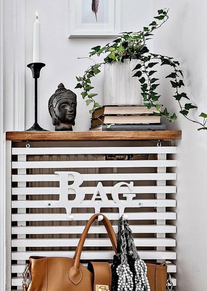 Console boven radiator