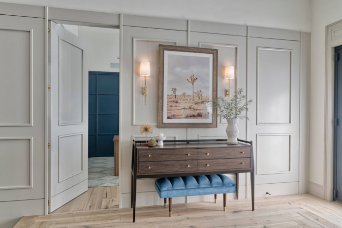 geheime deur in een klassieke stijl