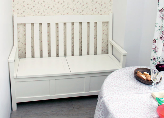 Bank met opbergruimte