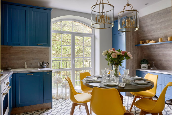 combinatie van blauw en geel