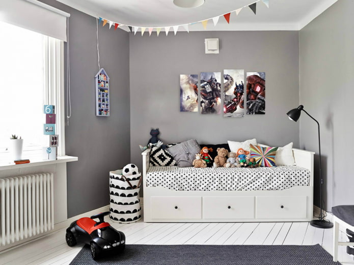 bank in een Scandinavisch interieur