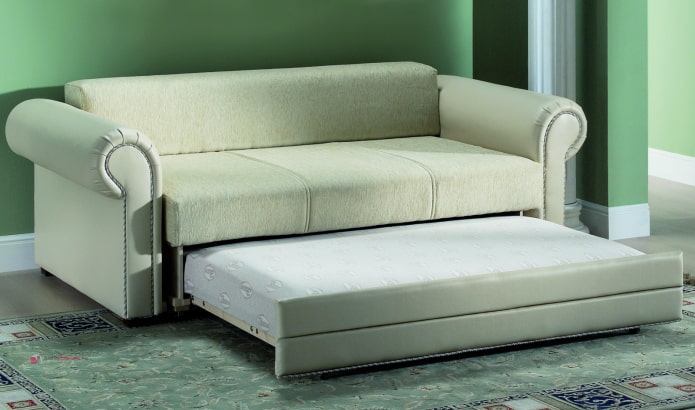 bank met dolfijnmechanisme in het interieur