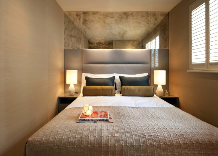 spiegel in het interieur