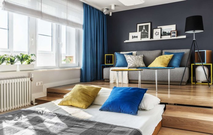 uitschuifbaar bed in de woonkamer