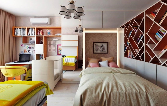 kinderhoek in de slaapkamer van de ouders