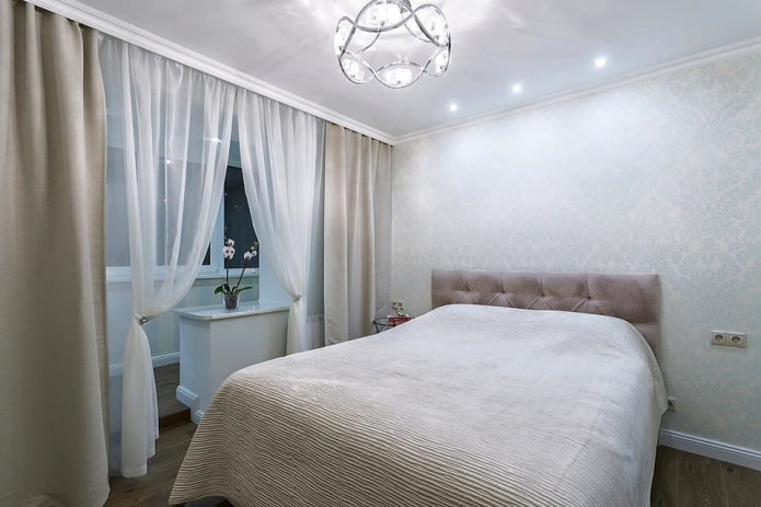 gordijnen in de slaapkamer gecombineerd met de loggia