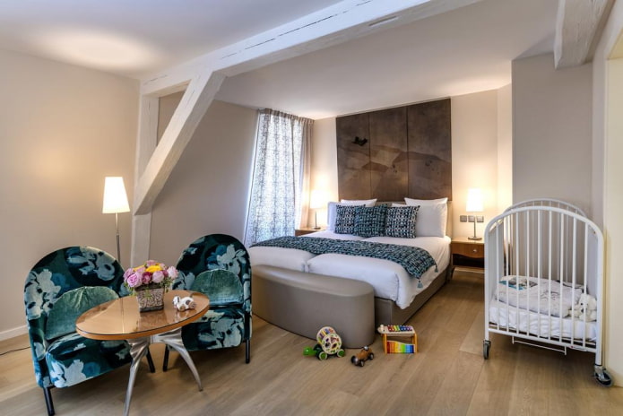 babybedje in de slaapkamer interieur