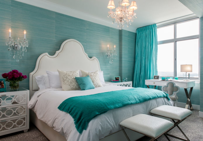 meubels in het interieur van een turquoise slaapkamer
