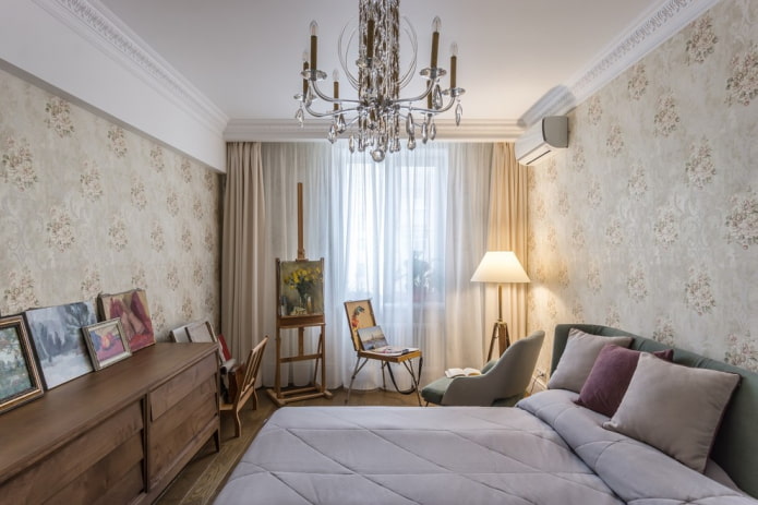 plafonddecoratie in de slaapkamer in een Chroesjtsjovka