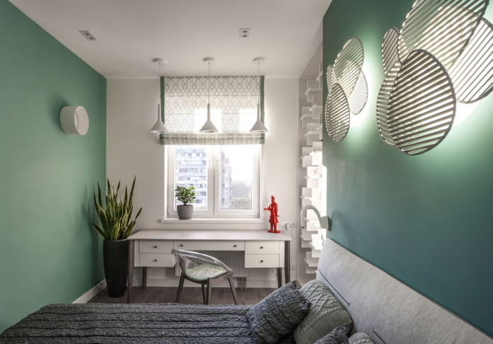 studeerkamer in een slaapkamer in een Chroesjtsjovka