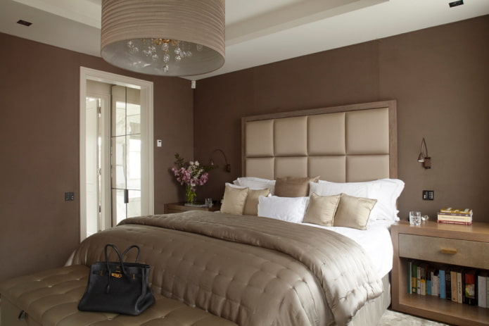 slaapkamerinterieur in bruine tinten