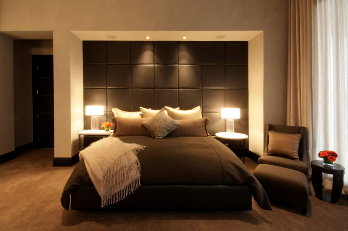 beige en bruin slaapkamerinterieur
