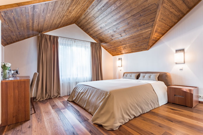 interieur van een wit-bruine slaapkamer