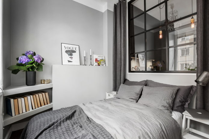 grijze muur in de slaapkamer in Scandinavische stijl