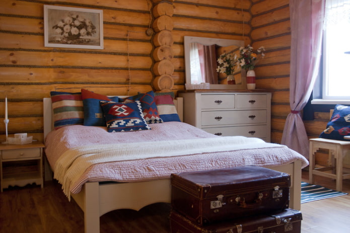 interieurontwerp van een slaapkamer in landelijke stijl