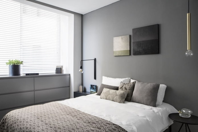 decoratie in het interieur van de slaapkamer in een minimalistische stijl