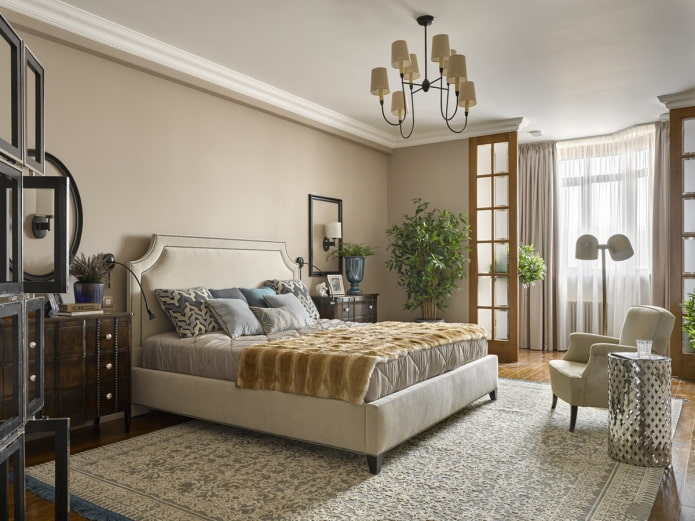 beige kamer in neoklassieke stijl