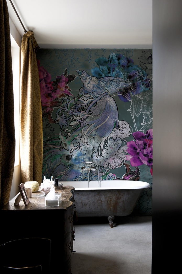 geschilderde muren in het badkamerinterieur