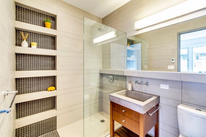 niche-ontwerp in het badkamerinterieur