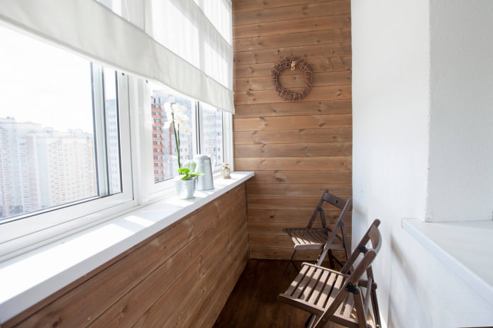 Clapboard en decoratief pleisterwerk
