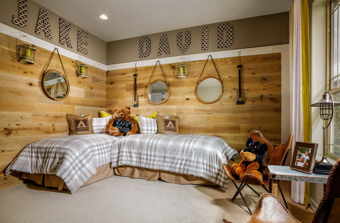 laminaat op de muur in het interieur van de kinderkamer