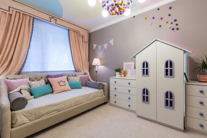 grijze muren in het interieur van de kinderkamer