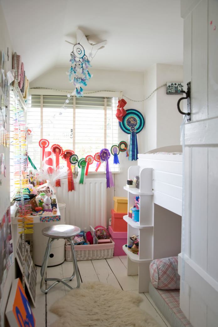Boho-stijl in het interieur van de kinderkamer
